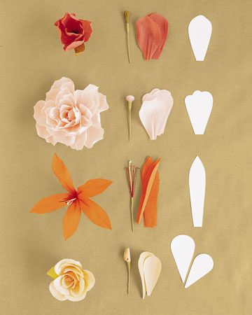 http://meandyoulookbook.files.wordpress.com/2012/02/single-petal_crepe-paper_flower.jpg